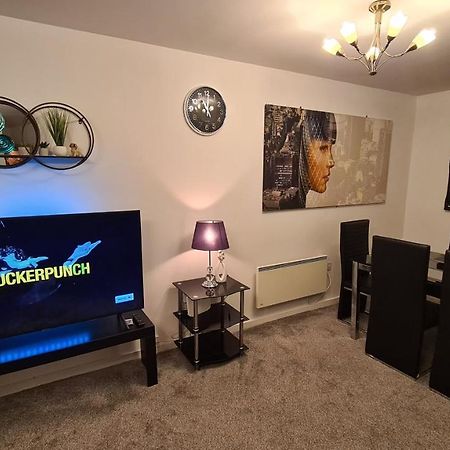 Luxury 2 Bed Apt With Free Wi-Fi & Parking مانشستر المظهر الخارجي الصورة